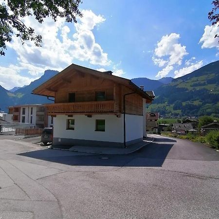 Ferienhaus Andrea Ramsau im Zillertal Eksteriør billede